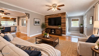 /international/us/171-bluestone-boulevard-matamoras-pa-110119656906/