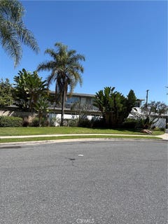 /international/us/445-w-front-street-covina-ca-110107453143/