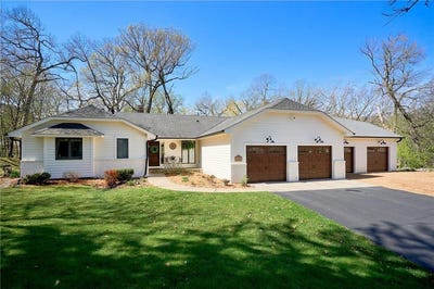 /international/us/1832-essex-road-minnetonka-mn-110107667268/