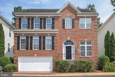 /international/us/7013-stone-inlet-dr-fort-belvoir-va-110101029009/