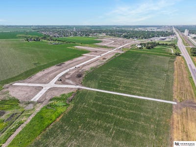 /international/us/15340-werner-street-waverly-ne-110102471841/