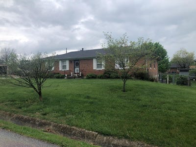 /international/us/98-lois-street-lawrenceburg-ky-110099081525/