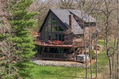 /international/us/6635-deerpath-rd-lake-geneva-wi-110107486471/
