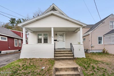 /international/us/222-edward-street-schenectady-ny-110107207423/