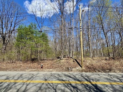 /international/us/92-laurel-st-west-boylston-ma-110107719210/