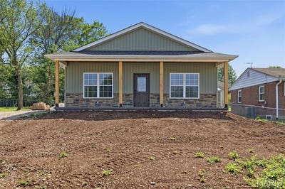 /international/us/723-mineral-street-potosi-mo-110106847921/