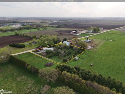/international/us/1852-215th-st-manchester-ia-110100770454/