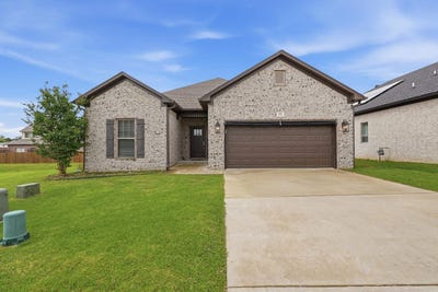 /international/us/120-lydia-drive-maumelle-ar-110108984622/
