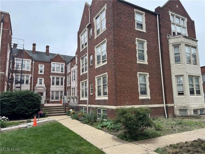 /international/us/15610-van-aken-boulevard-unit-5-shaker-heights-oh-110100815561/