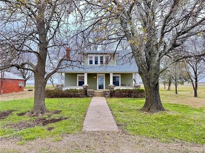 /international/us/1680-2000-road-bartlett-ks-110105084834/