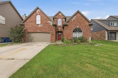 /international/us/9914-s-99th-east-avenue-tulsa-ok-110108584203/