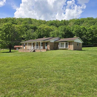 /international/us/1838-cascade-drive-pembroke-va-110099241409/