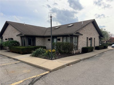 /international/us/755-boardman-canfield-h2-youngstown-oh-110105731192/