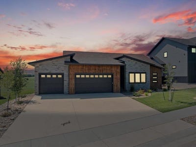 /international/us/7745-brooks-loop-spearfish-sd-110106057104/
