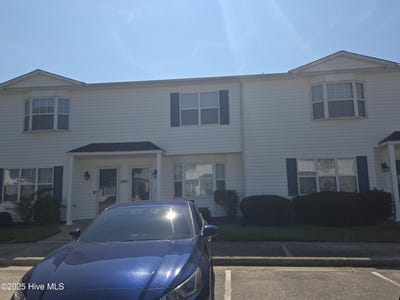 /international/us/3949-sterling-pointe-drive-winterville-nc-110101178967/