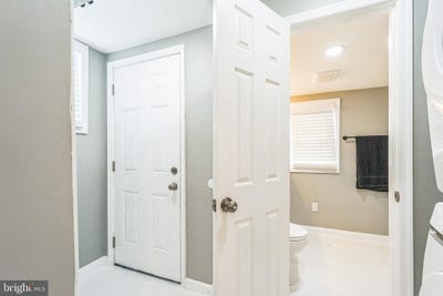 /international/us/16-w-talbott-baltimore-md-110094847527/