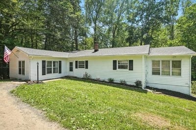/international/us/2471-trent-hatchery-appomattox-va-110100417248/