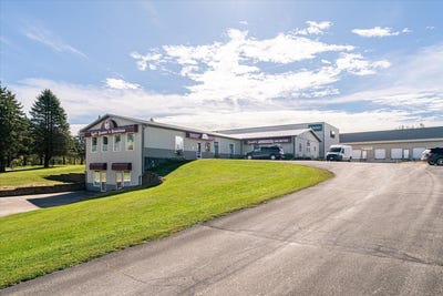 /international/us/117-fs-drive-viroqua-wi-110119765233/