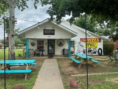/international/us/205-s-main-street-gordon-tx-110107659799/