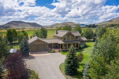 /international/us/16-willow-creek-lane-blaine-county-id-110099201737/