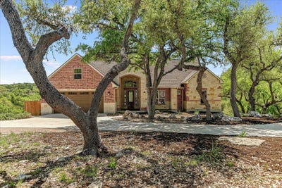 /international/us/1014-broken-spoke-canyon-lake-tx-110098660719/