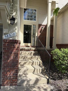 /international/us/38320-saratoga-circle-farmington-hills-mi-110107607936/