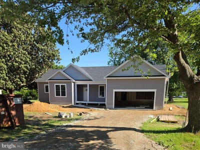/international/us/132-chesapeake-estates-drive-stevensville-md-110108547302/