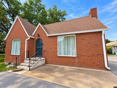 /international/us/635-elm-street-martin-tn-110110295571/