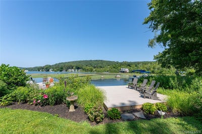 /international/us/9-s-shore-drive-south-salem-ny-110103127469/