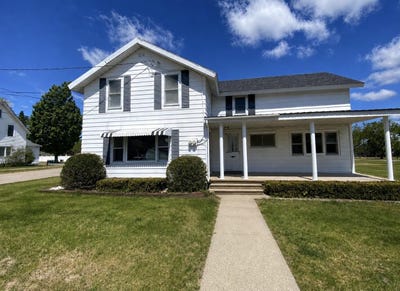 /international/us/15-grove-street-brushton-ny-110107961447/