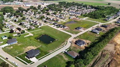 /international/us/4628-luke-street-lot-11-cedar-falls-ia-110108531569/