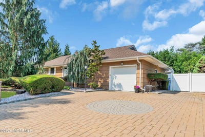 /international/us/77-michael-road-spotswood-nj-110110136751/