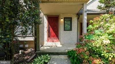 /international/us/39-oakmont-place-media-pa-110099186979/