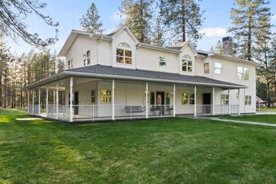 /international/us/4045-maple-st-loon-lake-wa-110100476386/