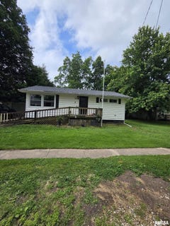/international/us/715-w-avenue-f-lewistown-il-110108955306/