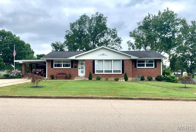 /international/us/134-pine-street-farmington-mo-110097689528/