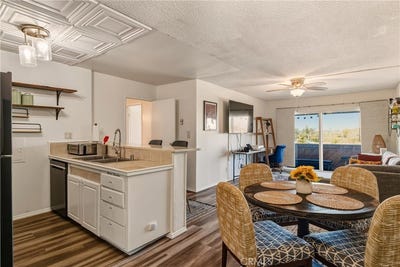 /international/us/5585-e-pacific-coast-long-beach-ca-110105413841/