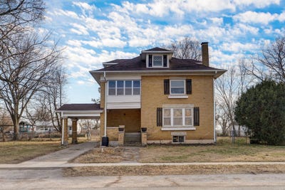 /international/us/411-e-walker-street-ash-grove-mo-110108019193/