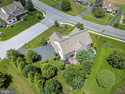 /international/us/100-cobblestone-drive-lebanon-pa-110101260779/