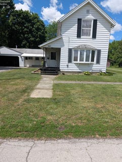 /international/us/845-spruce-street-fostoria-oh-110108852111/