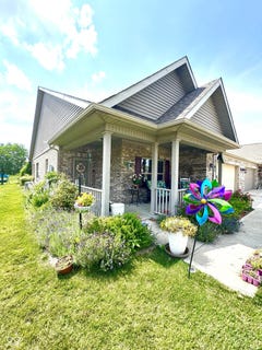 /international/us/1688-magnolia-drive-greenwood-in-110100505516/?lang=en