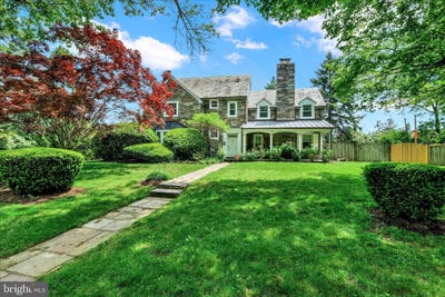 /international/us/304-winding-way-merion-station-pa-110108824533/
