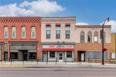 /international/us/205-s-main-street-le-sueur-mn-110101697225/