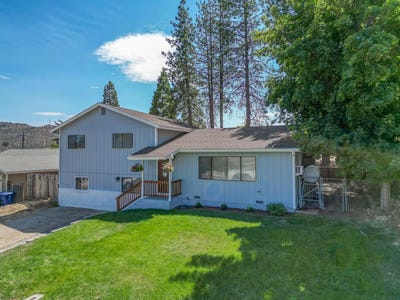 /international/us/733-cedar-st-yreka-ca-110094590913/