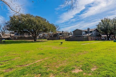 /international/us/1122-millview-drive-arlington-tx-110098493356/