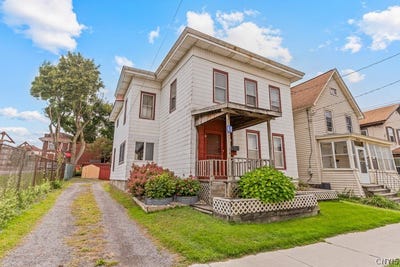 /international/us/60-e-north-st-ilion-ny-110110270859/