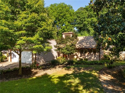 /international/us/2760-baramore-road-ne-marietta-ga-110108578838/