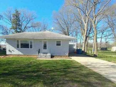 /international/us/1002-north-st-mazon-il-110107857861/