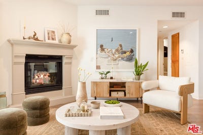 /international/us/8238-w-manchester-ave-playa-del-rey-ca-110119510092/