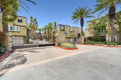 /international/us/8-nautical-mile-drive-newport-beach-ca-110108343685/